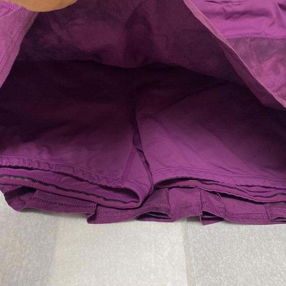 LULULEMON Pacesetter skirt first edition. - Picture 4 of 7